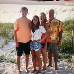 Meet your Posher, Kim